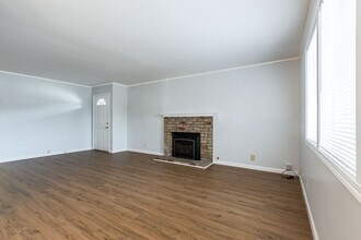 2279 Charleston Ave in San Bruno, CA - Building Photo - Building Photo