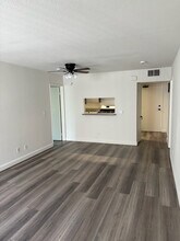 5453 Lemon Grove Ave, Unit 202 in Los Angeles, CA - Building Photo - Building Photo