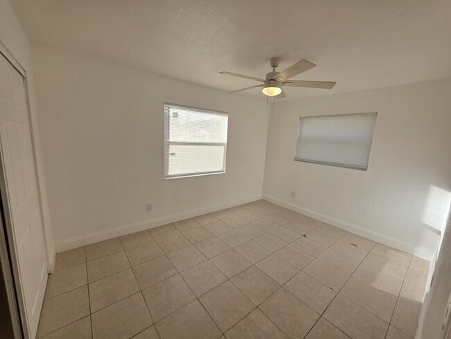 1130 N F St in Lake Worth Beach, FL - Building Photo - Building Photo