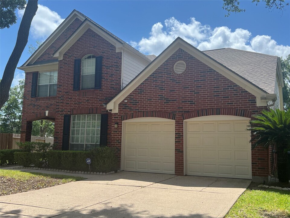 3815 Shadow Knoll Ct in Houston, TX - Building Photo