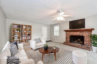 1736 Morninglo Ln in Columbia, SC - Building Photo - Building Photo