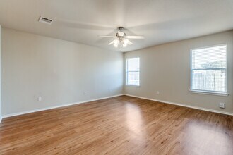 361 Prickly Pear Dr in Cibolo, TX - Building Photo - Building Photo