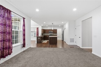 12120 Edgehill Oval in Strongsville, OH - Building Photo - Building Photo