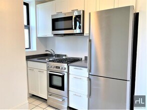 AMSTERDAM AVENUE, Unit 9G in New York, NY - Building Photo - Building Photo