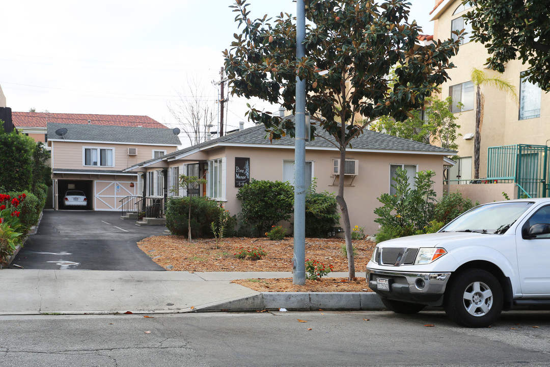 444 W Dryden St in Glendale, CA - Building Photo