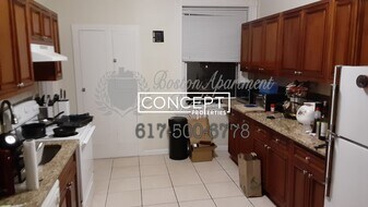 16 Euston St, Unit 3 in Brookline, MA - Building Photo