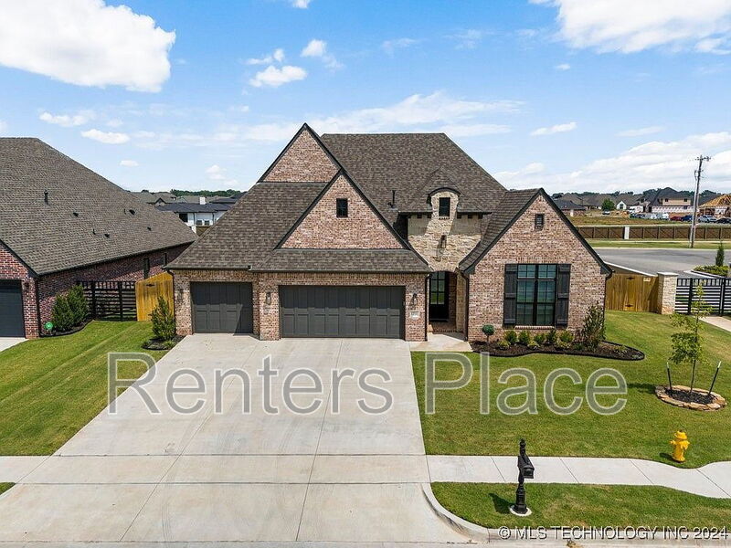12511 S Granite Ave in Bixby, OK - Foto de edificio
