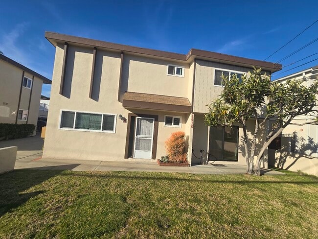 1915 Dufour Ave, Unit 1915 Dufour Apt A in Redondo Beach, CA - Foto de edificio - Building Photo