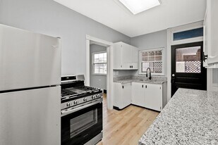 801 Frank St in Mckees Rocks, PA - Building Photo