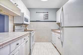 3254 S Semoran Blvd in Orlando, FL - Building Photo - Building Photo