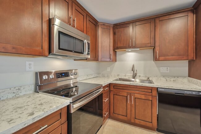 924 E Wesleyan Dr in Tempe, AZ - Building Photo - Building Photo