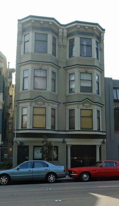 1445 Oak St in San Francisco, CA - Building Photo