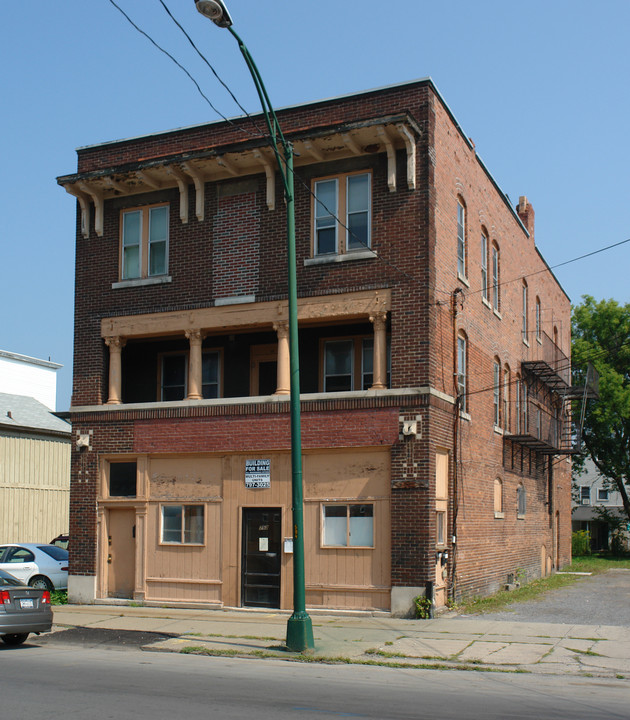 753 Bleecker St in Utica, NY - Foto de edificio