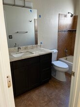 4952 N Valle in Tucson, AZ - Foto de edificio - Building Photo