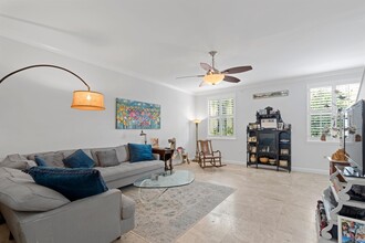 691 Hibiscus St in West Palm Beach, FL - Building Photo - Building Photo