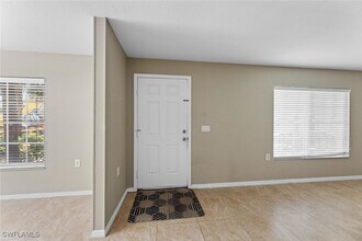 9450 Ivy Brook Run in Ft. Myers, FL - Building Photo - Building Photo