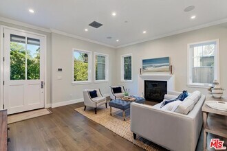 4306 Forman Ave in Los Angeles, CA - Building Photo - Building Photo