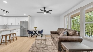 175 Brindalene Dr in Jasper, TN - Building Photo - Building Photo