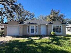 816 Grove Ave in Holly Hill, FL - Building Photo