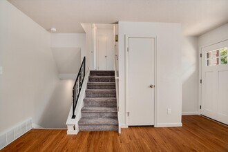 1582 S Memphis St in Aurora, CO - Foto de edificio - Building Photo