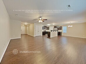 1827 Carpenter Cabin Dr in Charlotte, NC - Foto de edificio - Building Photo