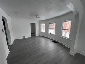 4302 W 30th St in Cleveland, OH - Building Photo