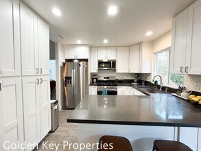 4911 Glenhaven Dr in Oceanside, CA - Building Photo - Building Photo