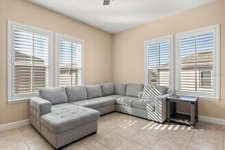 6879 Arnoldson St in Orlando, FL - Building Photo - Building Photo