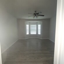 306 Edgewater Park Dr in Bacliff, TX - Building Photo - Building Photo