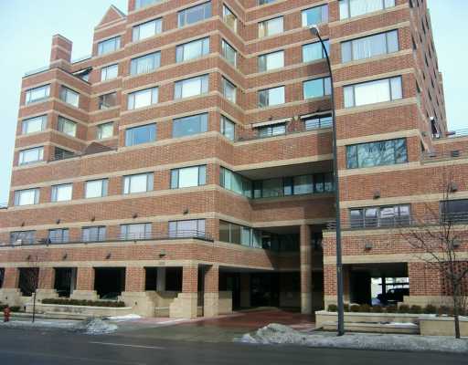 Sloan Plaza in Ann Arbor, MI - Building Photo - Building Photo