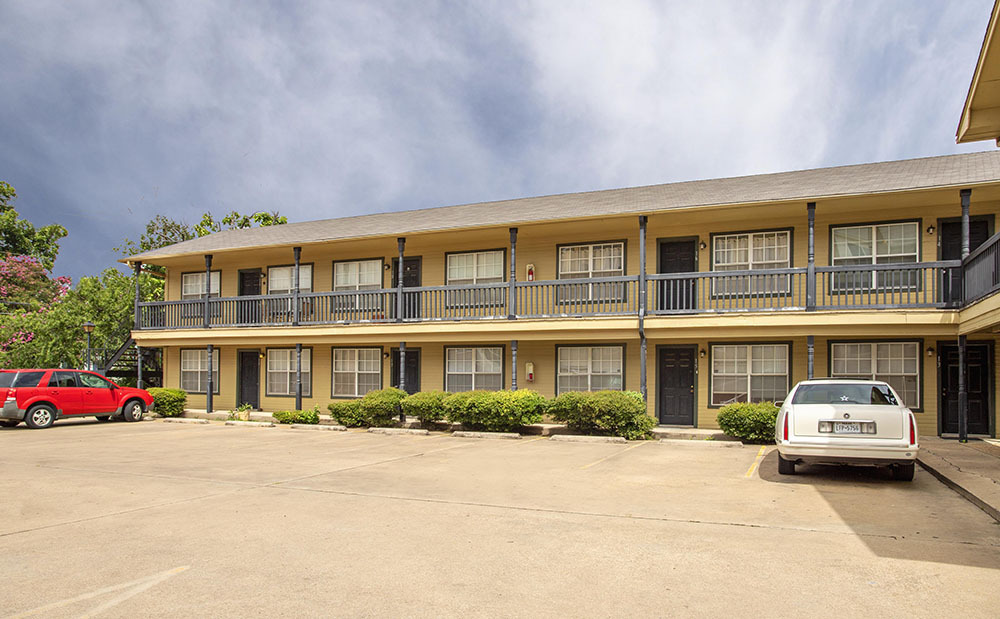 The Commodores in Waco, TX - Foto de edificio