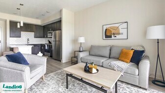 9650 52nd Ave E in Palmetto, FL - Building Photo