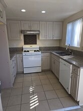 713 Corvette Dr in Ontario, CA - Foto de edificio - Building Photo