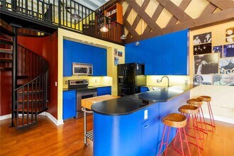 62 W Colonial Dr in Orlando, FL - Building Photo - Building Photo