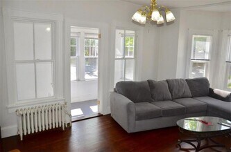 41 Annandale Rd in Newport, RI - Building Photo - Building Photo