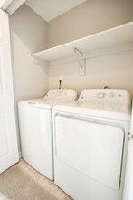 Sawmill Commons in Dublin, OH - Building Photo - Building Photo