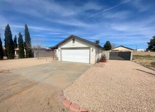 2341 Harrod Ave in Kingman, AZ - Building Photo - Building Photo