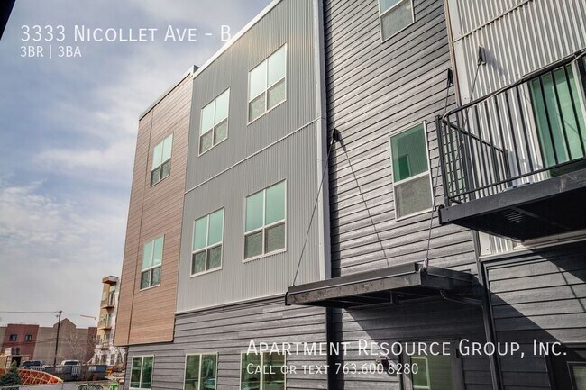 3333 Nicollet Ave in Minneapolis, MN - Building Photo - Building Photo