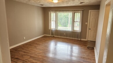 2051 Michael St in Morristown, TN - Building Photo - Building Photo