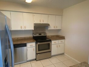 4901 Pier Dr in Greenacres, FL - Building Photo - Building Photo