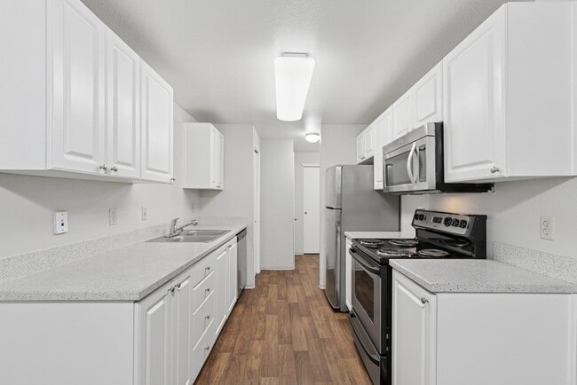 Mirabella in Everett, WA - Building Photo - Building Photo