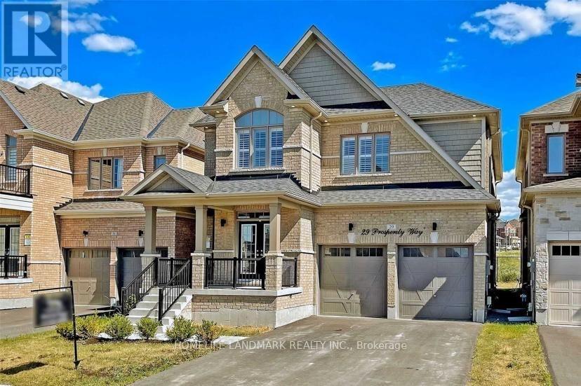 29 Prosperity Wy in East Gwillimbury, ON - Building Photo