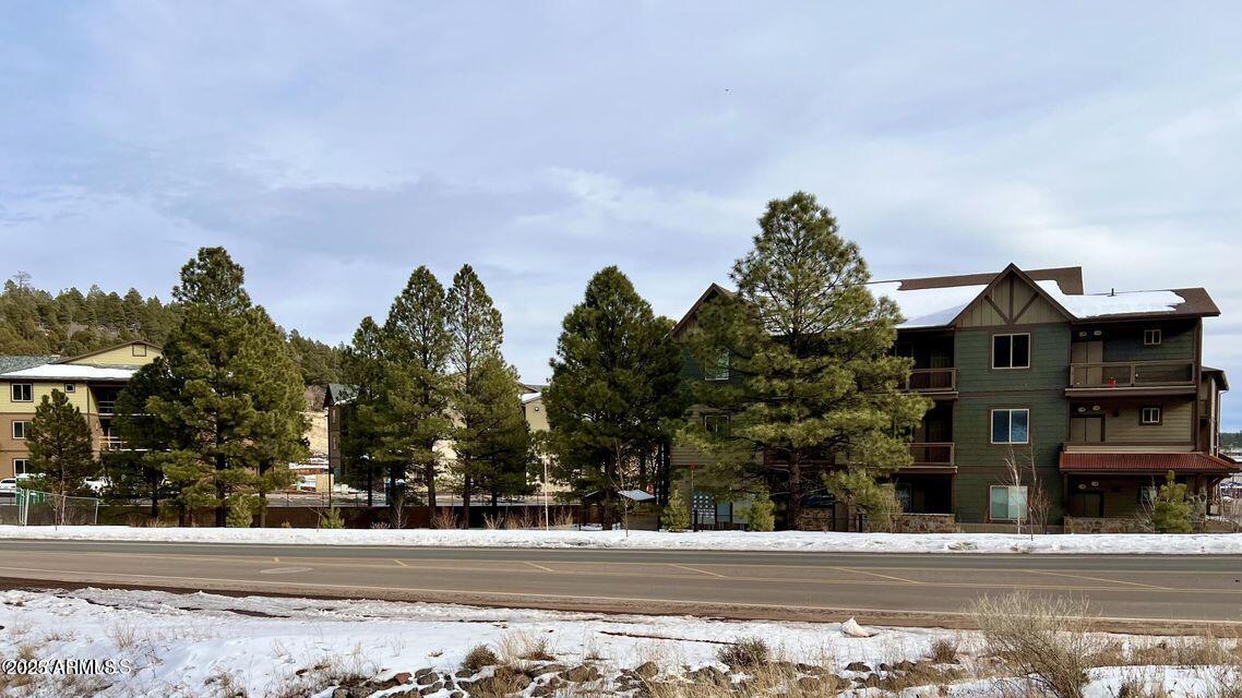 1650 E Ponderosa Pkwy-Unit -307 in Flagstaff, AZ - Building Photo