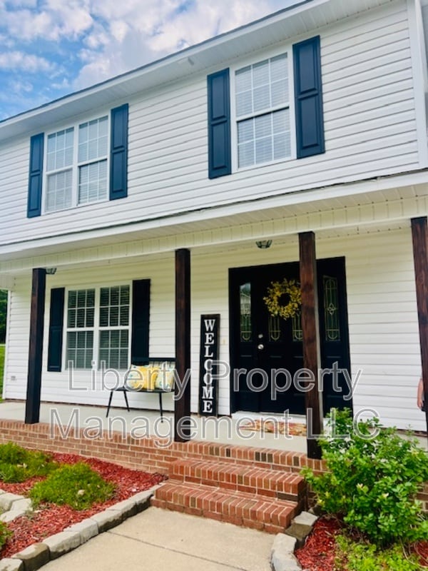 391 Crystal Spring Dr in Sanford, NC - Building Photo - Building Photo