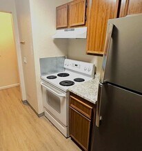 545 E 11th Ave in Anchorage, AK - Building Photo - Building Photo