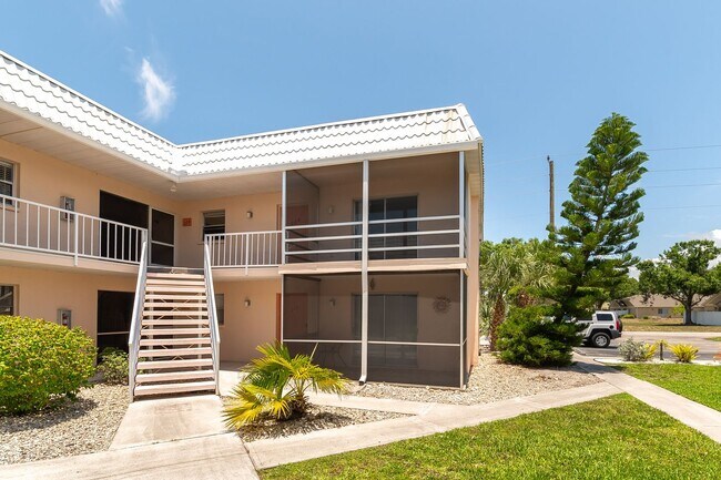 400 Base Ave E