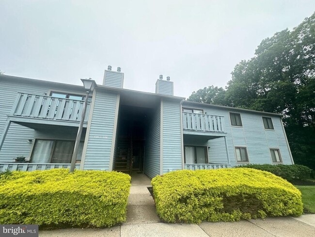 property at 1103 Woodhollow Dr