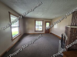 213 Pettibone Ave in Crown Point, IN - Building Photo - Building Photo