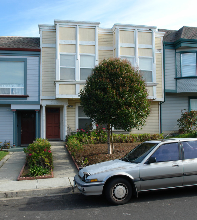 639-641 Abbot Ave in Daly City, CA - Building Photo - Building Photo