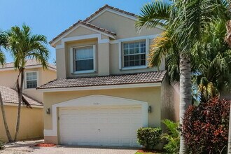 9724 NW 1st Manor in Coral Springs, FL - Building Photo - Building Photo
